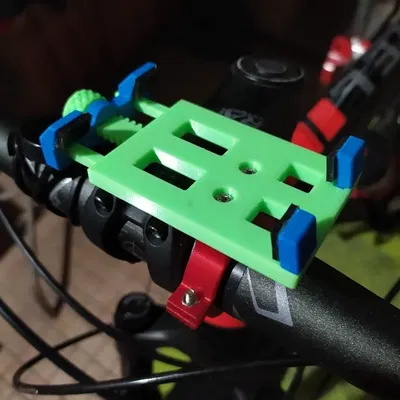 Giá đỡ điện thoại cho xe đạp đơn giản