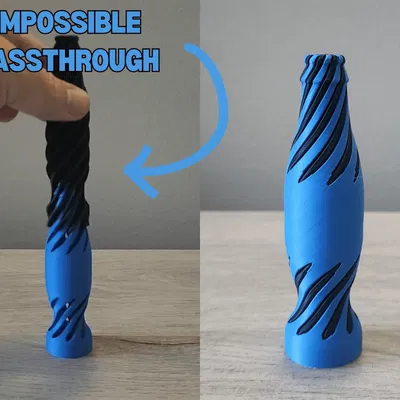 Chai Coca Không Thể Xuyên Qua