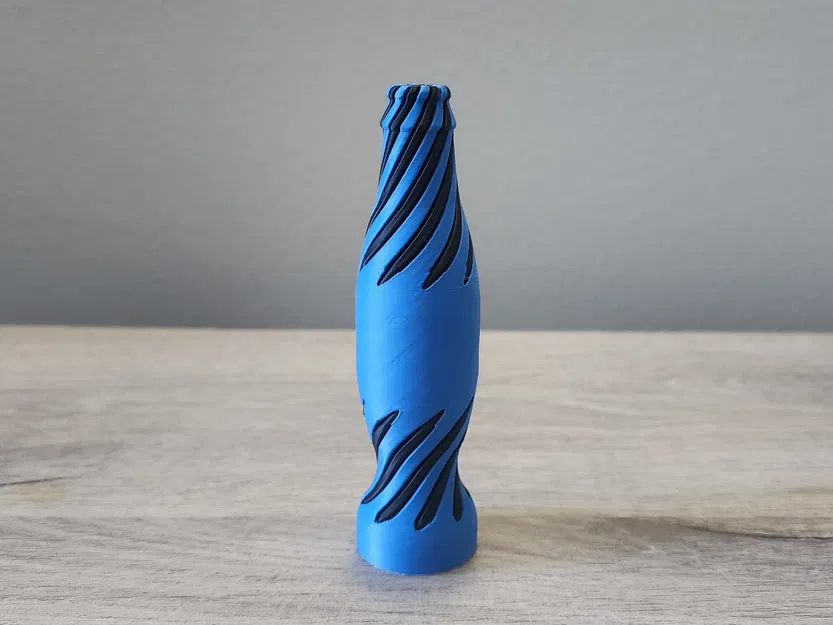 Chai Coca Không Thể Xuyên Qua - Image 2