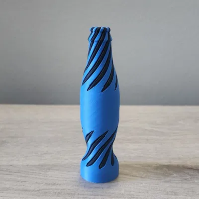 Chai Coca Không Thể Xuyên Qua