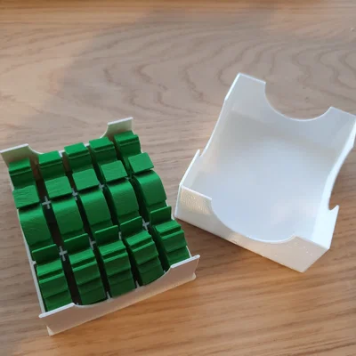 Hộp lưu trữ meeple cho trò chơi The White Castle