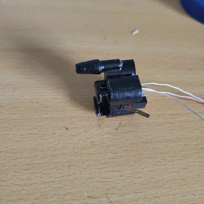 Luv's Blaster (Blade Runner 2049) - Phiên bản cải tiến