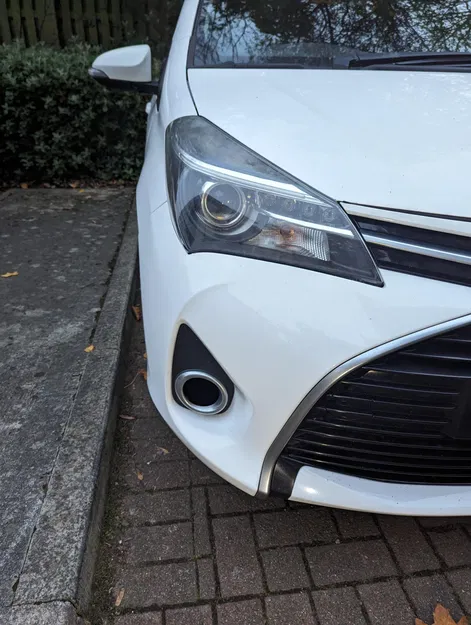 Nắp đèn sương mù cho Toyota Yaris Mk3 - Image 2