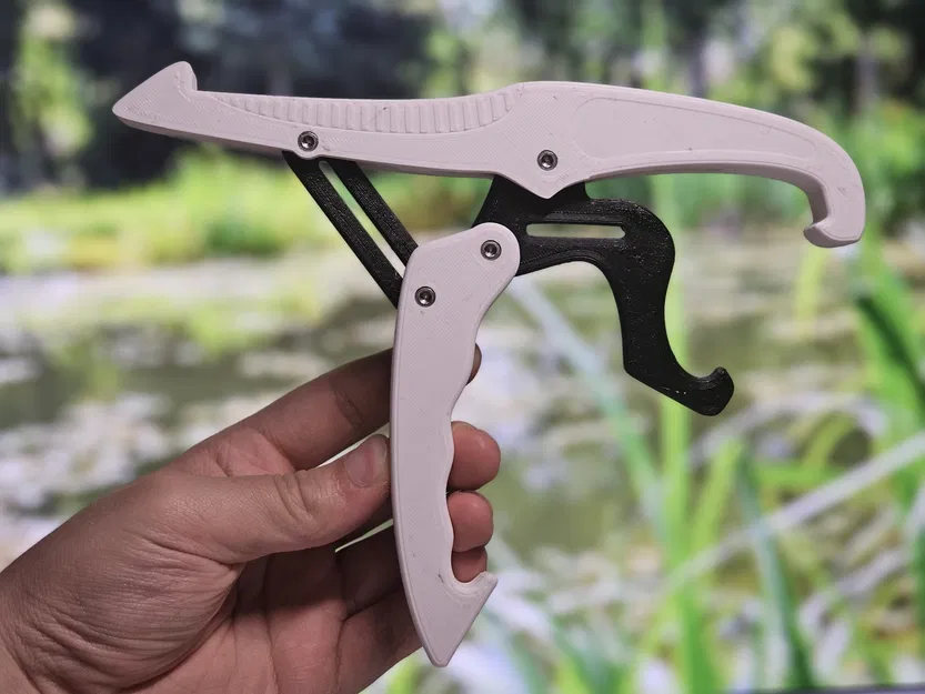 Dụng Cụ Kẹp Môi Cá - Image 7