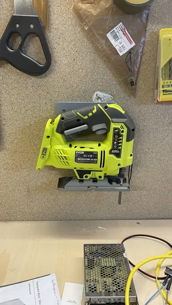 Giá treo tường cho máy cưa lọng Ryobi - Image 1