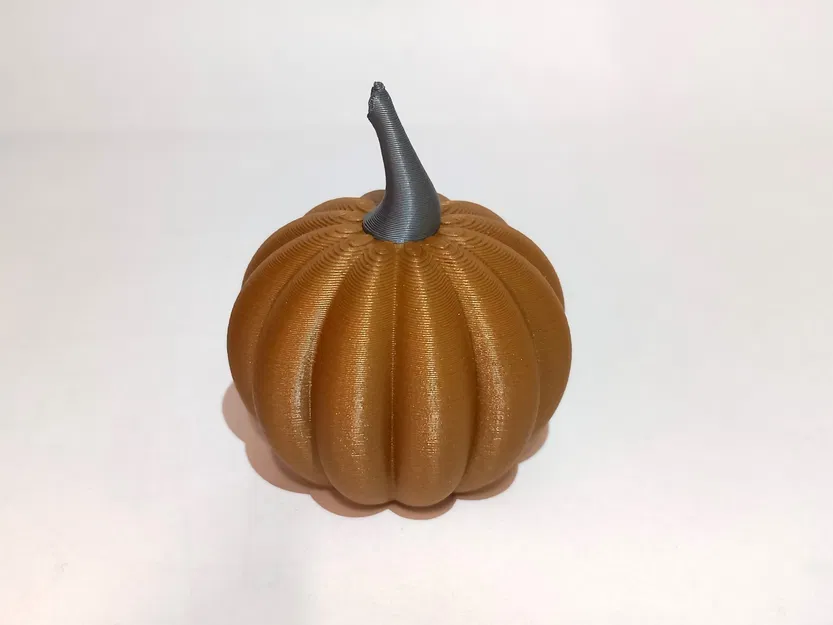 Bí ngô hai màu không rỗng bên trong - Image 1