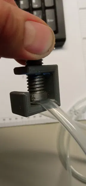 Kẹp ống cho dây hơi oxy 4x6mm - Image 2