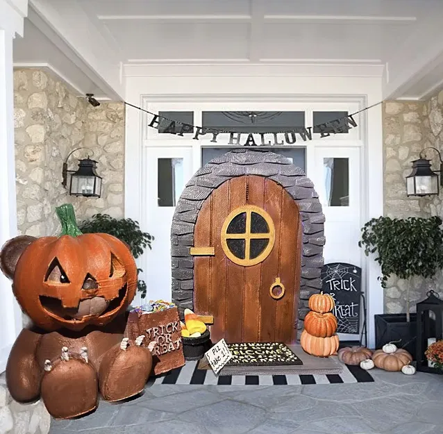 Gấu Trick or Treat dễ thương nhất trước cửa bạn! - Image 1
