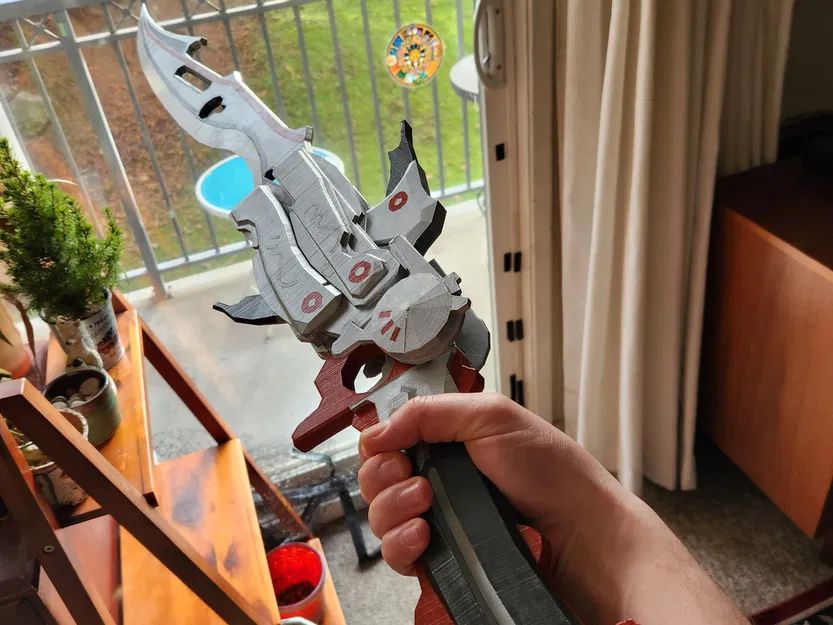 Thanh Kiếm Blazefire của Lightning từ Final Fantasy 13 - Image 2