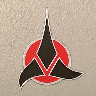 Nam châm biểu tượng Klingon nhiều màu sắc