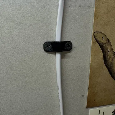 Giá đỡ dây LED giá rẻ bằng vít tường drywall