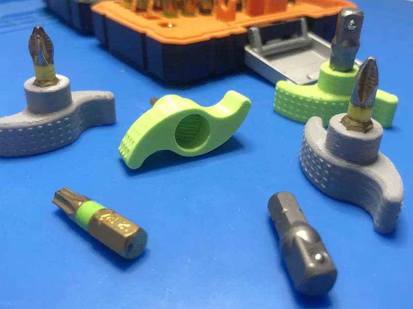 Dụng Cụ Giữ Mũi Vít Từ Tính Mini - Image 2