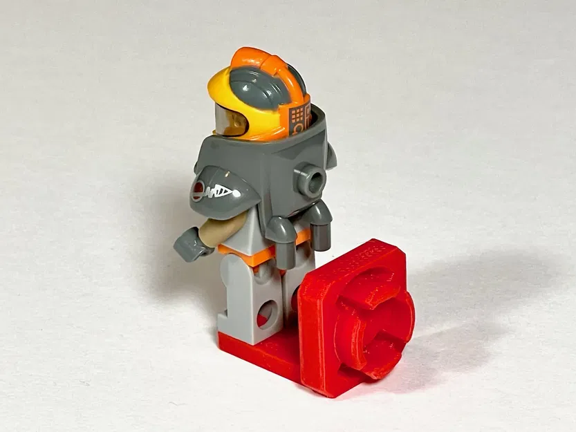 Giá đỡ nhân vật LEGO cho vỏ máy Cooler Master QUBE-500 - Image 2