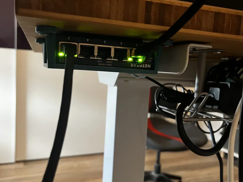 Giá đỡ cho Switch Lan Netgear GS105 - Image 4