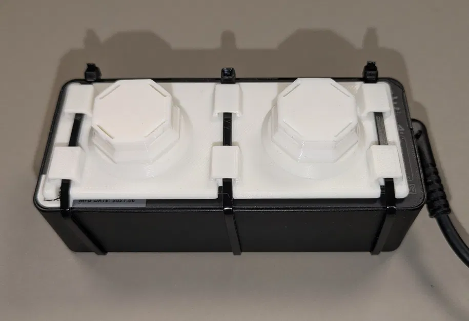 Kẹp Đôi - Giá Đỡ Ổ Cắm Điện cho Multiboard (Hệ Thống Quản Lý Cáp "Underware") - Image 1