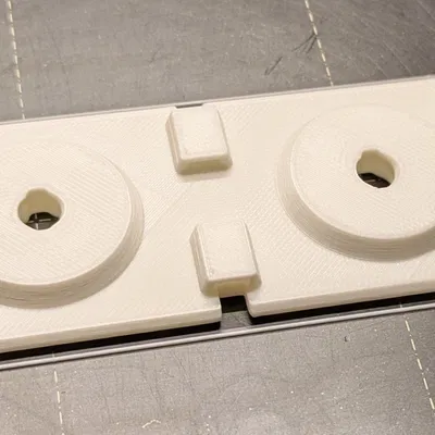 Kẹp Đôi - Giá Đỡ Ổ Cắm Điện cho Multiboard (Hệ Thống Quản Lý Cáp "Underware")