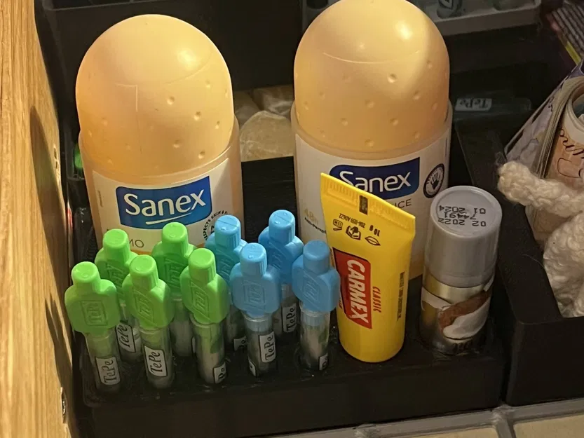 Giá đỡ 2 chai lăn khử mùi và bàn chải TePe cho #Gridfinity - Image 2