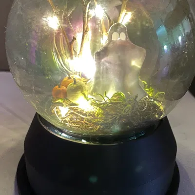 Đế đèn LED cho quả địa cầu Dollar Tree