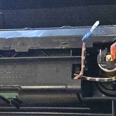 Đế gạt tàn BMW E46 có nút gạt cho bật lửa/ổ cắm 12V