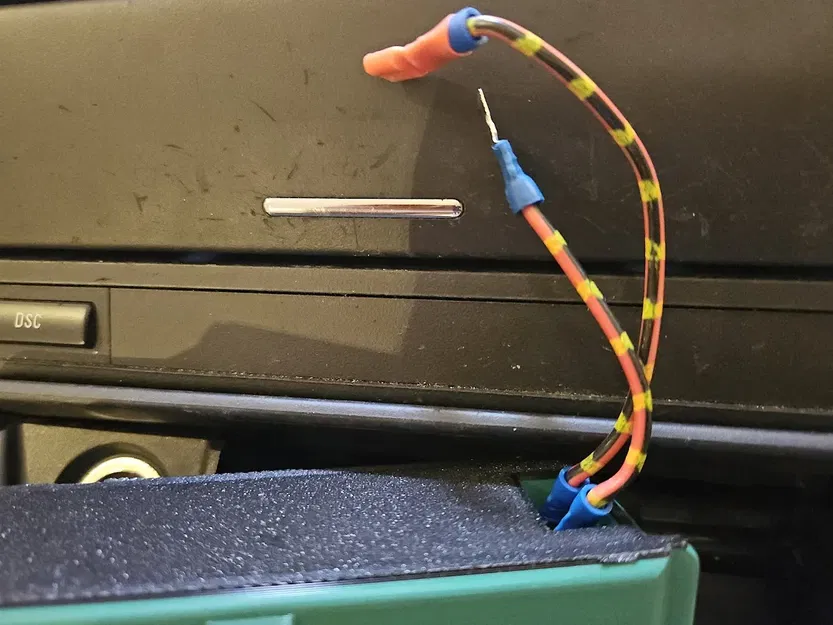 Đế gạt tàn BMW E46 có nút gạt cho bật lửa/ổ cắm 12V - Image 3