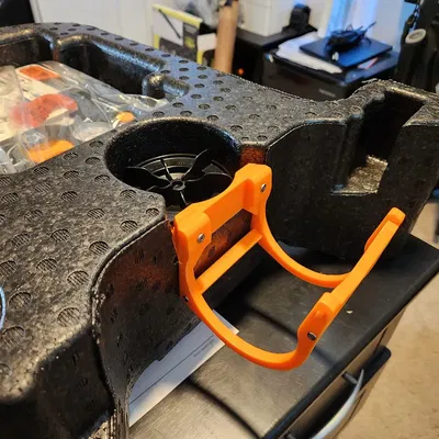 Giá đỡ bình Boostane cho xe Mustang S550