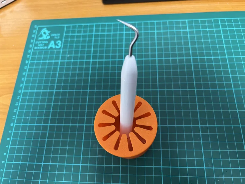 Chậu Vệ Sinh Dụng Cụ Tách Decal - Image 4