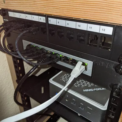 Giá đỡ Zyxel SG1200-8 Gắn Tủ Rack 10 Inch