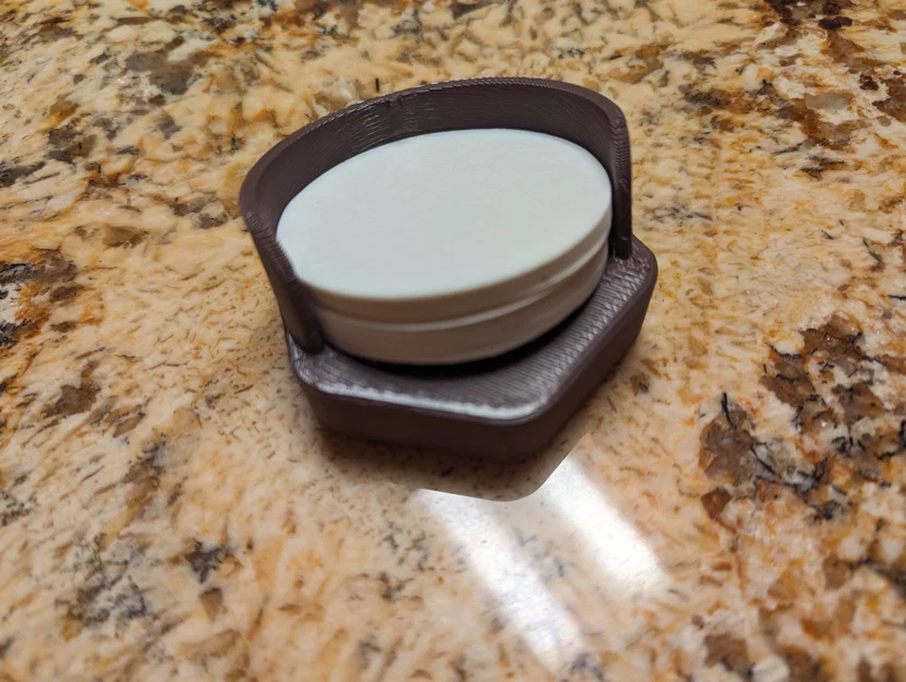 Giá đỡ giấy lọc Aeropress với thiết kế nghiêng - Image 1