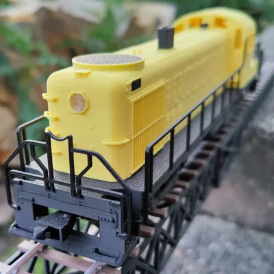 Đầu máy Alco RS3 cho Đường sắt Rồng