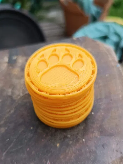 Huy hiệu Scout với dấu chân sói, sẵn sàng để may vào - Image 2