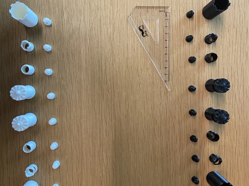 Bộ cờ vua du lịch siêu nhỏ gọn với các quân cờ xếp chồng - Image 2