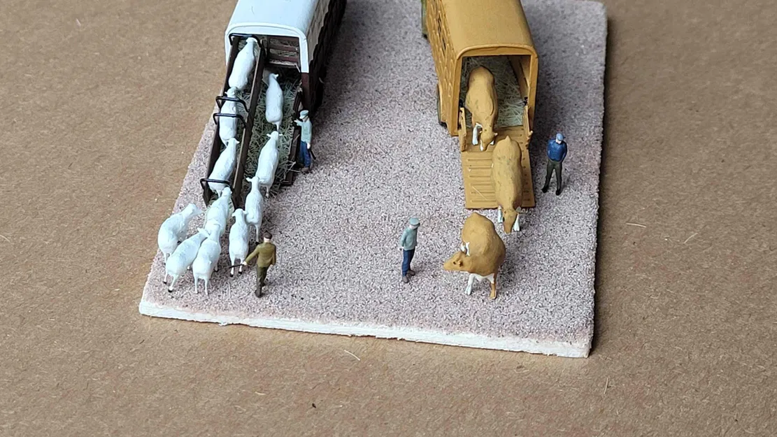 Xe tải vận chuyển gia súc Thornycroft JJ kiểu đôi tầng - Image 4