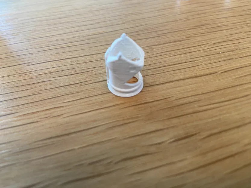 Bộ cờ vua du lịch siêu nhỏ gọn với các quân cờ xếp chồng - Image 9