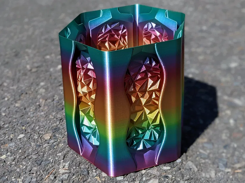 Bình hoa hình lục giác với họa tiết kẹo đá - Image 4