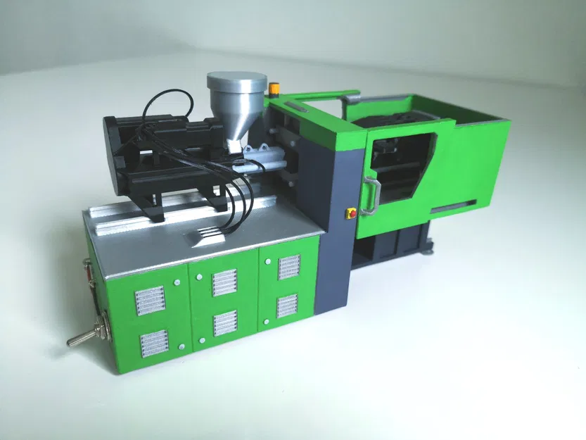 Mô hình máy ép nhựa ENGEL e-mac 170-50 tỷ lệ 1:20 - Image 7