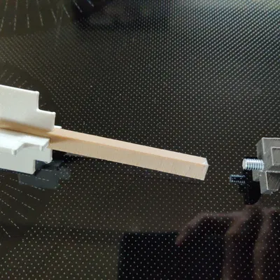 Mũi tên Minecraft sử dụng ren 1/4-20 cho độ bám chắc chắn hơn