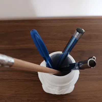 Giá đỡ bút Stormtrooper cho fan Star Wars