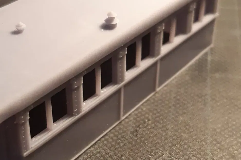 Xe khách H0m 901-211 của Spreewaldbahn (Phiên bản nhựa resin) - Image 1