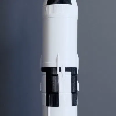 Mô hình tên lửa Saturn V tỉ lệ 1:200 chi tiết