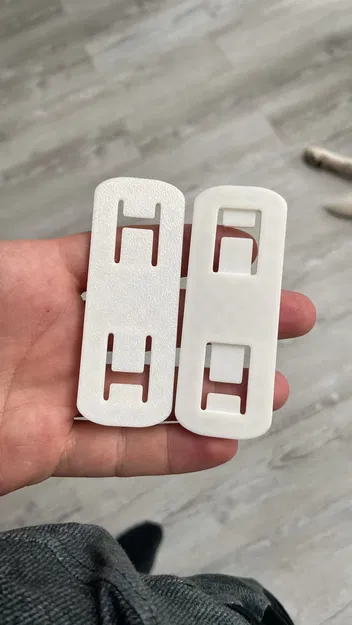 Giá đỡ dây an toàn cho ghế trẻ em Stokke - Image 3