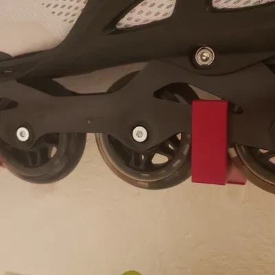 Giá đỡ tường cho giày patin sử dụng băng dính 3M