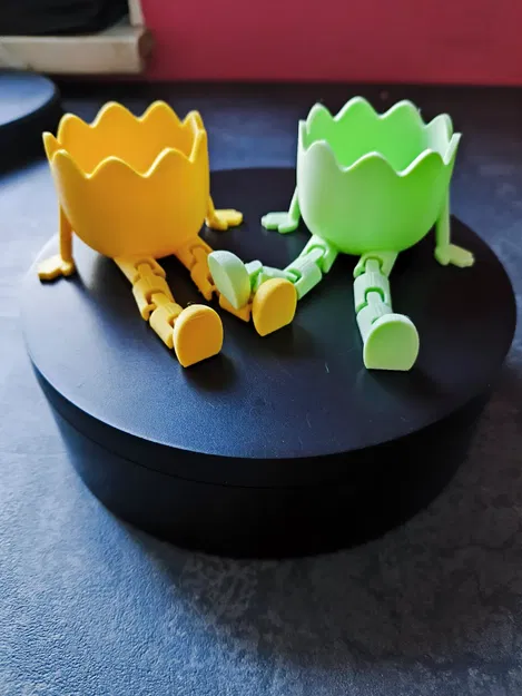 Cốc trứng với chân lắc lư cho dịp Phục Sinh - Image 2