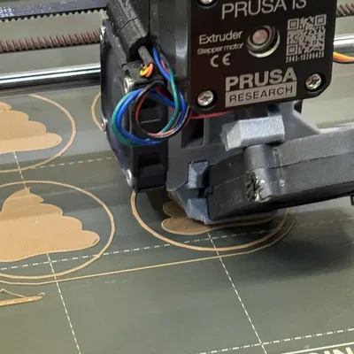 Tiền điện tử "Eat Shit" với thiết kế độc đáo