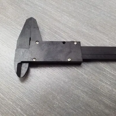 Nắp che cho thước kẹp bị hỏng