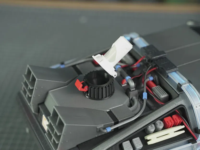 MR Fusion cho DeLorean BTTF - Image 2