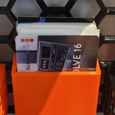 Giá đỡ thẻ cho hệ thống tường tổ ong RostaP