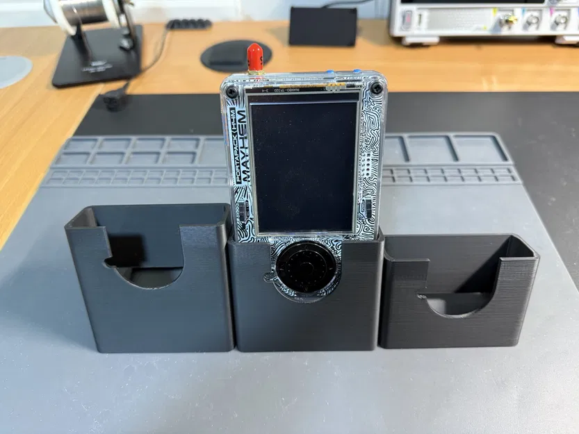 Giá đỡ HackRF Portapack H4M (Phiên bản Chiều cao Trung bình) - Image 1