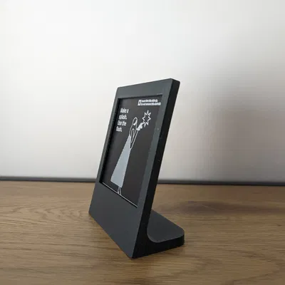 Giá đỡ ảnh Polaroid nhỏ gọn cho phim định dạng 600