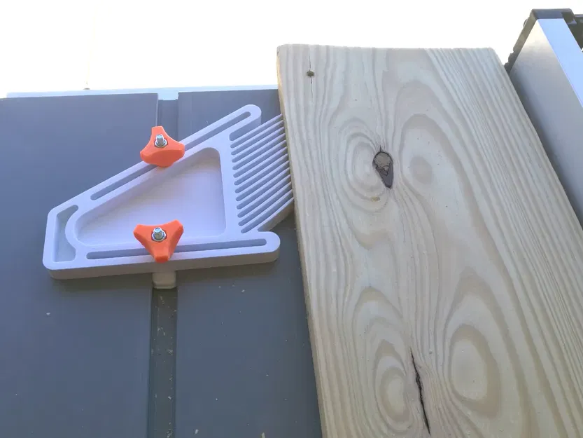 DeWalt DWE7491RS: Chỉnh Sửa Featherboard, Núm Vặn & Thanh Trượt - Image 2