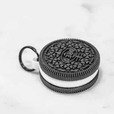Móc Khóa Airtag Hình Oreo